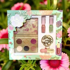 Winky Lux The Royal Collection Gift Set NIB!
